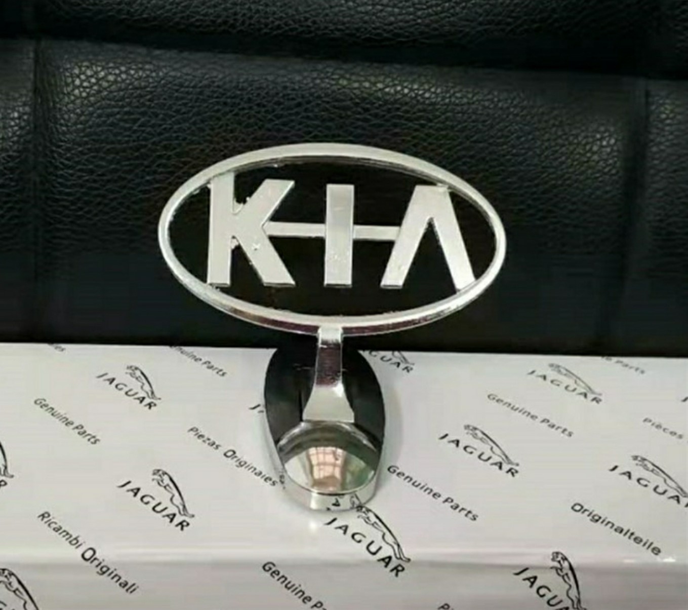 [ Đủ Hãng Xe] Logo Hãng Xe 3D dán mui xe, capo