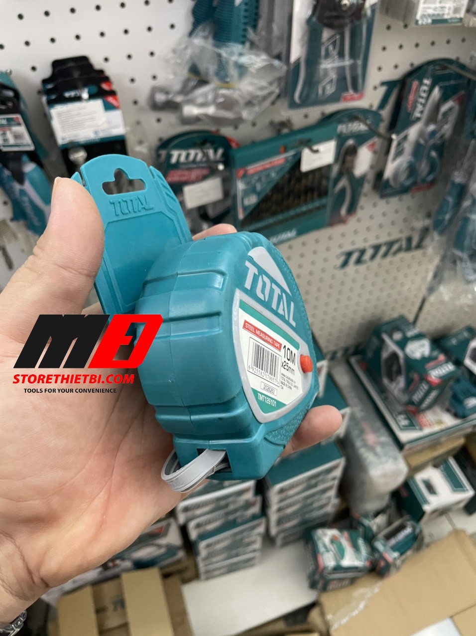 [HCM]Thước kéo 10m x 25mm Total TMT126101
