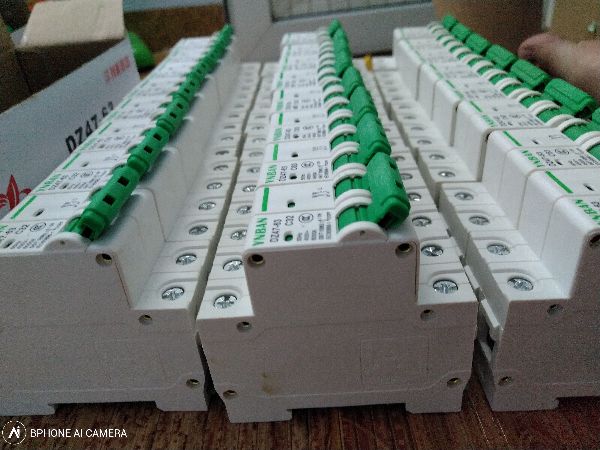 Aptomat thường 2 pha - C32A - Giá 1 Cái