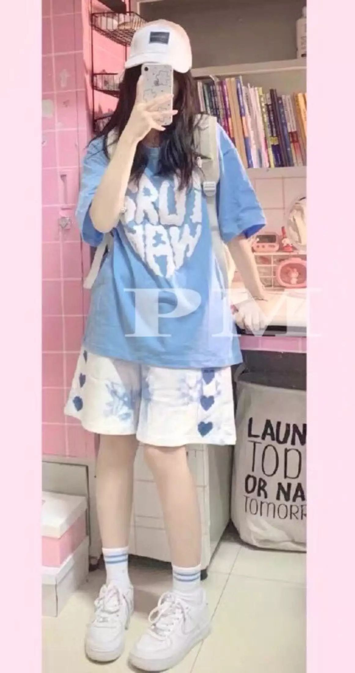 Bộ đồ áo chữ phối quần loang tim xanh nhẹ nhàng