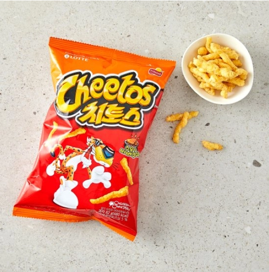 Bánh Snack Cheetos Lotte 82g Hàn Quốc