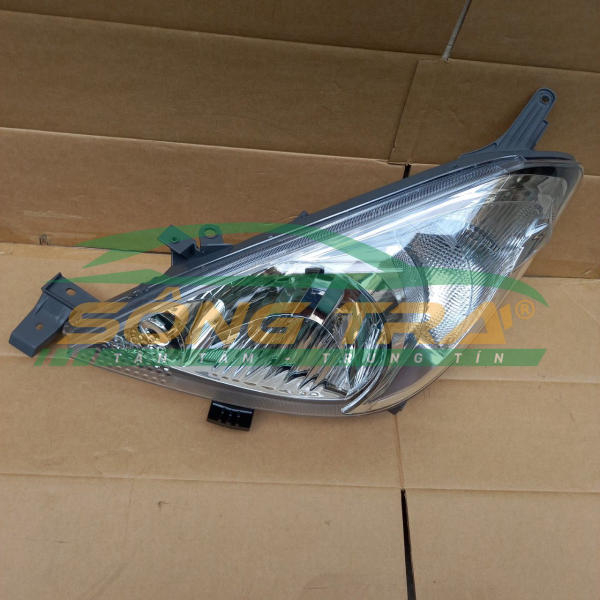 ĐÈN PHA TOYOTA INNOVA 2009-2011 BÊN PHỤ
