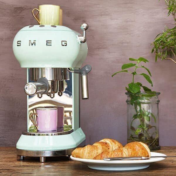 Máy pha cà phê Smeg ECF01BLEU - Bảo Hành Chính Hãng