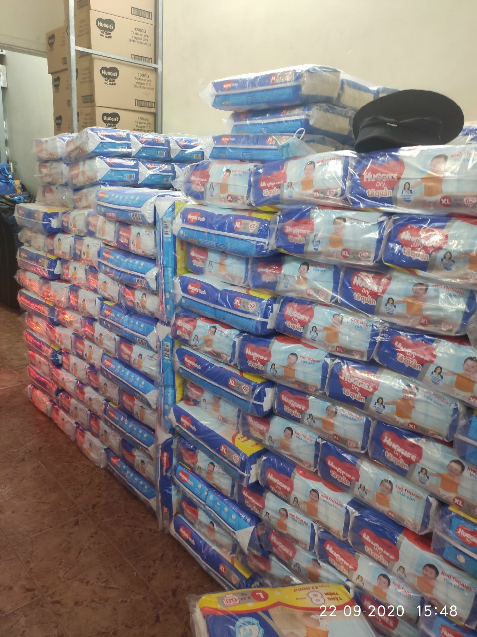 BỘ 3 GÓI TÃ DÁN HUGGIES M76 CHO BÉ 5-10KG