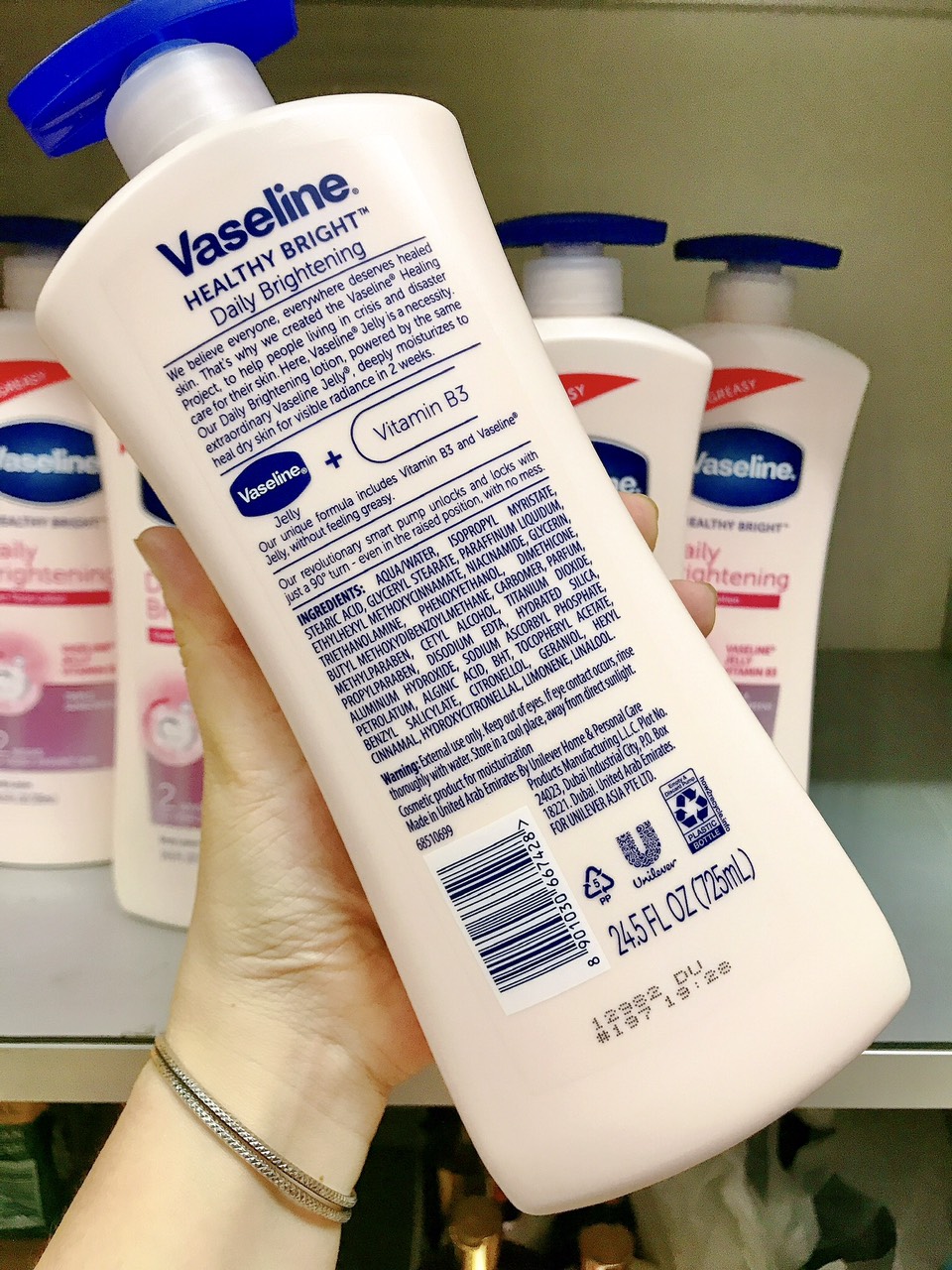 Sữa dưỡng thể trắng da Vaseline 725ml mẫu mới 2025- Mỹ