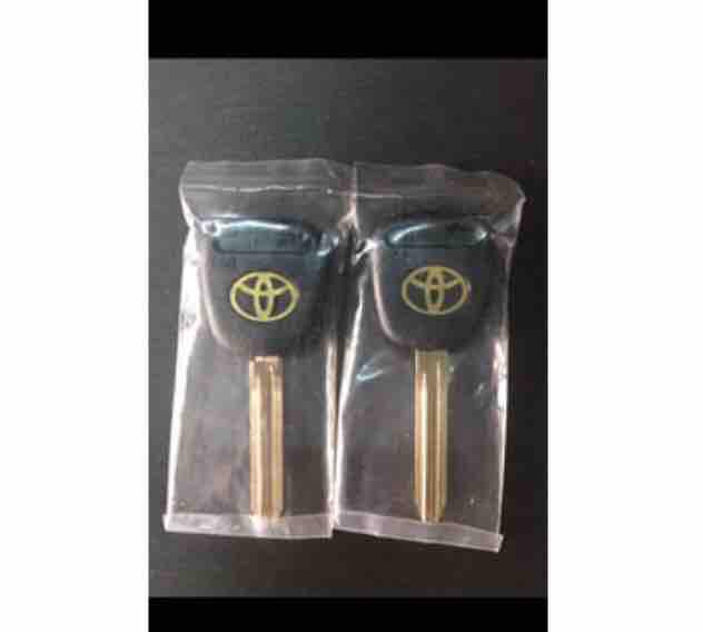 Combo cặp phôi chìa khoá xe INNOVA , CAMRY