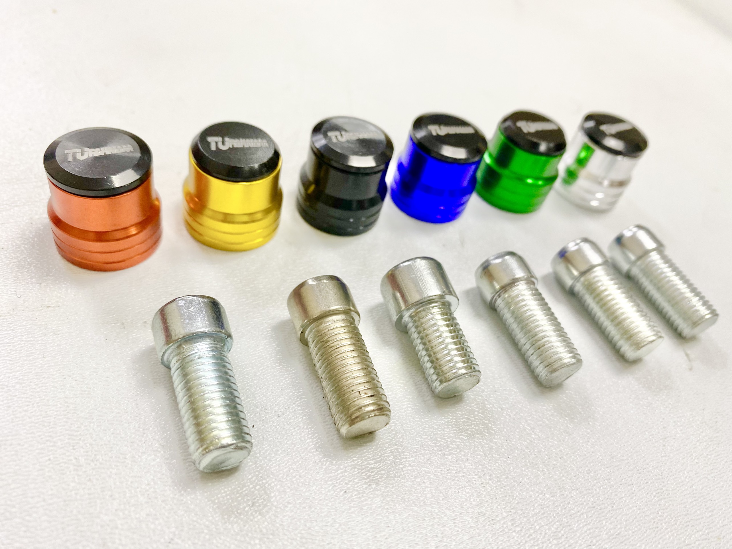 Ốc chụp kiếng Trusty cho mọi loại xe