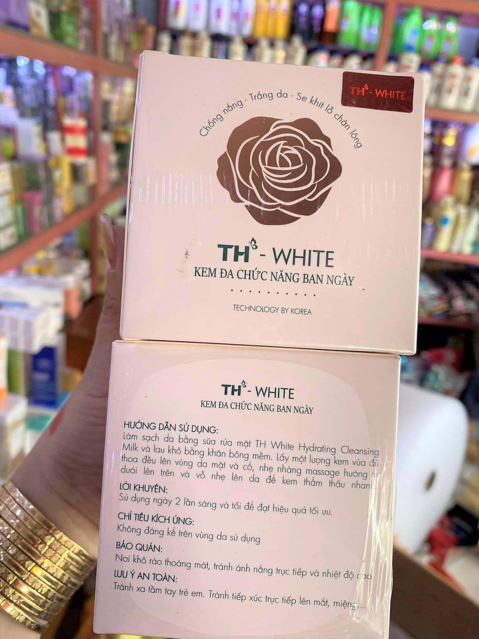 Combo kem trắng da đa chức năng ngày và đêm TH-White (2 x 20g)