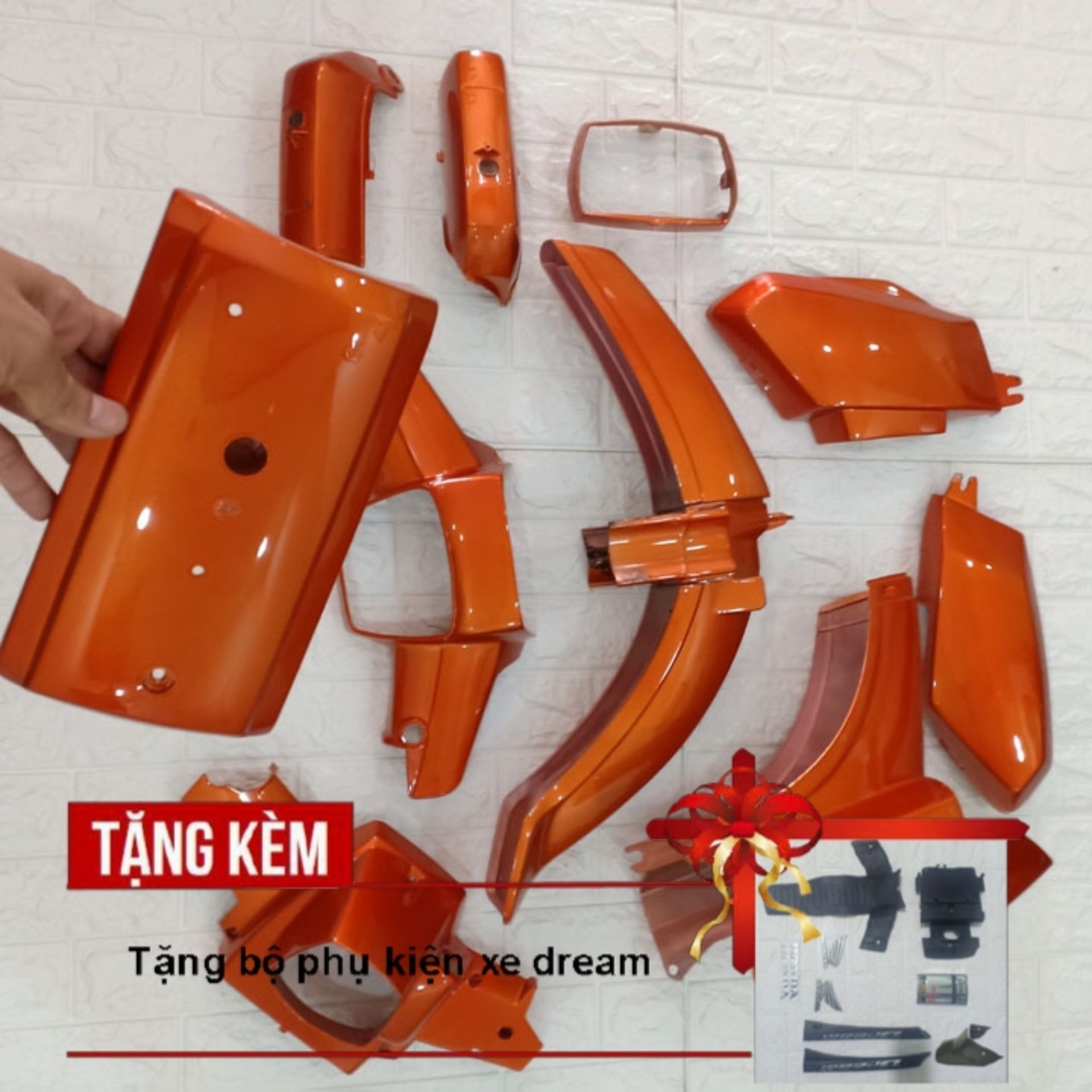 [TẶNG TEM] Dàn áo xe HONDA-DREAM màu CAM, chất liệu nhựa ABS nguyên sinh - có TẶNG BỘ TEM XE cao cấp.