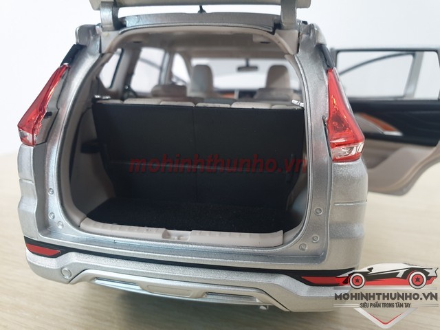 [HCM]Xe mô hình Mitsubishi Xpander tỉ lệ 1:18