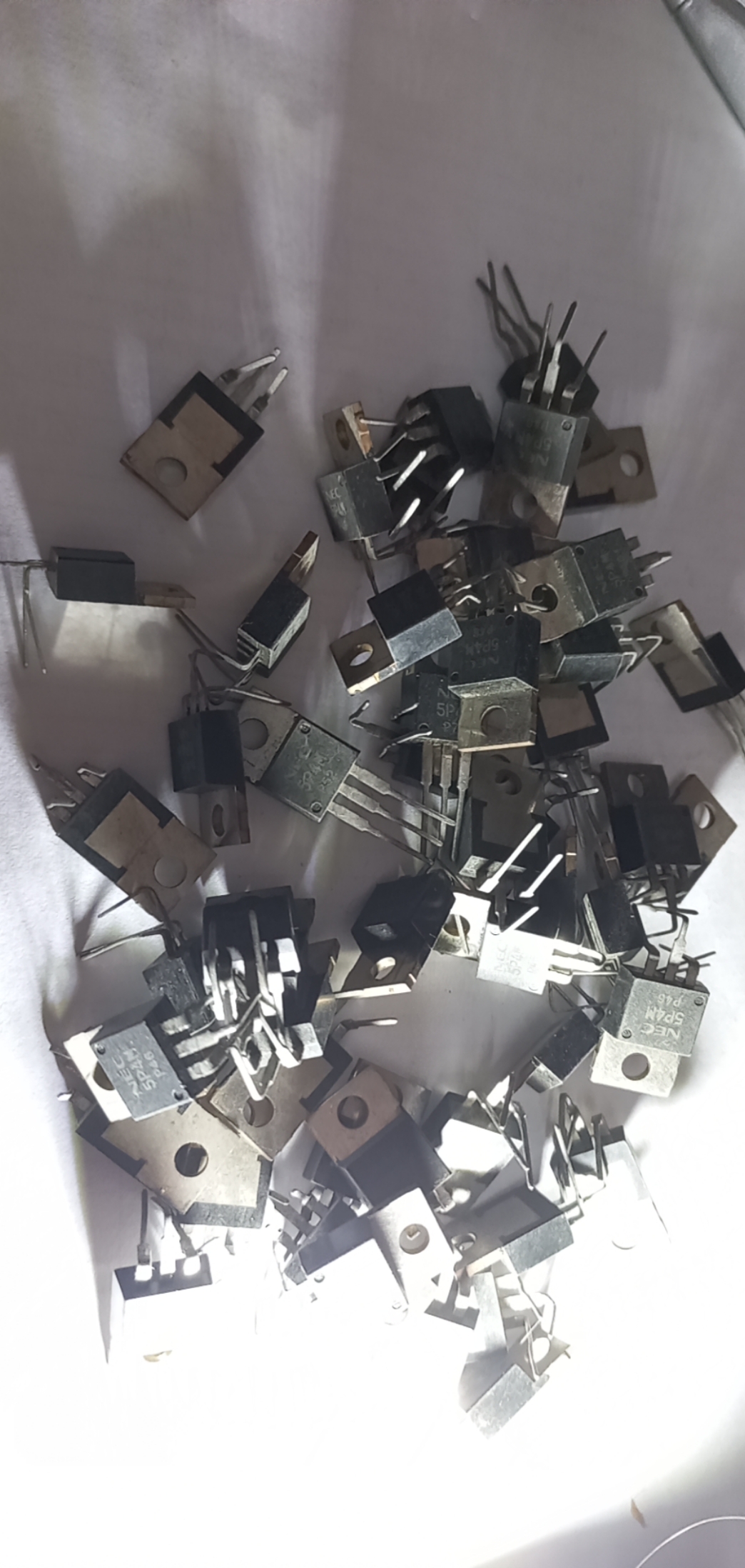 Thyristor scr 5p4m dòng điện 5a 400v