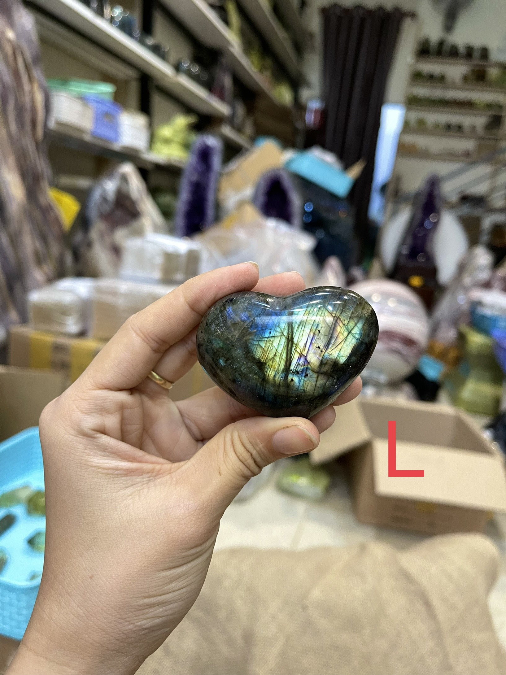 Trái tim đá xà cư - Labradorite Heart - Đá thanh tẩy