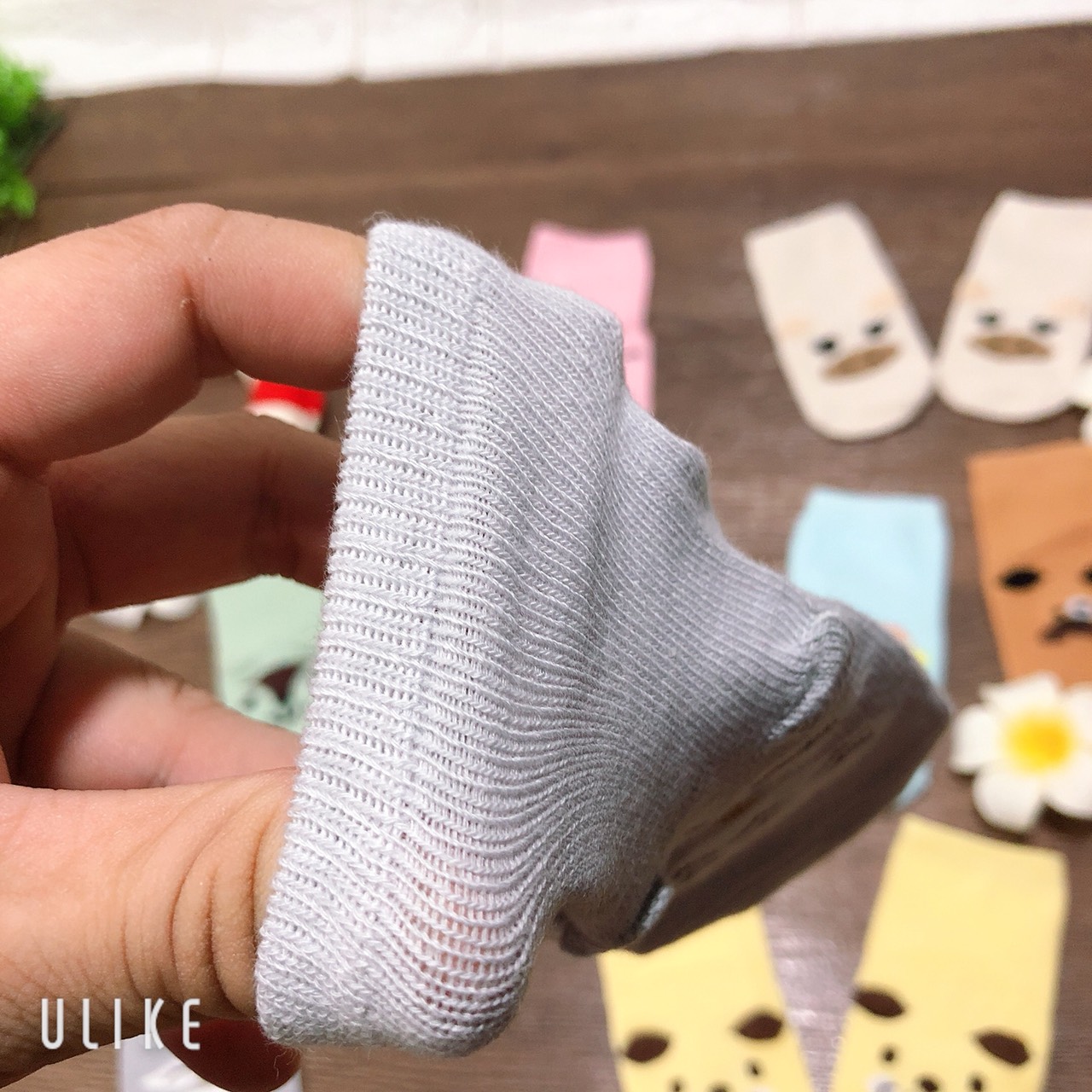 Bộ 2 đôi tất Pony kid mẫu mới 2018