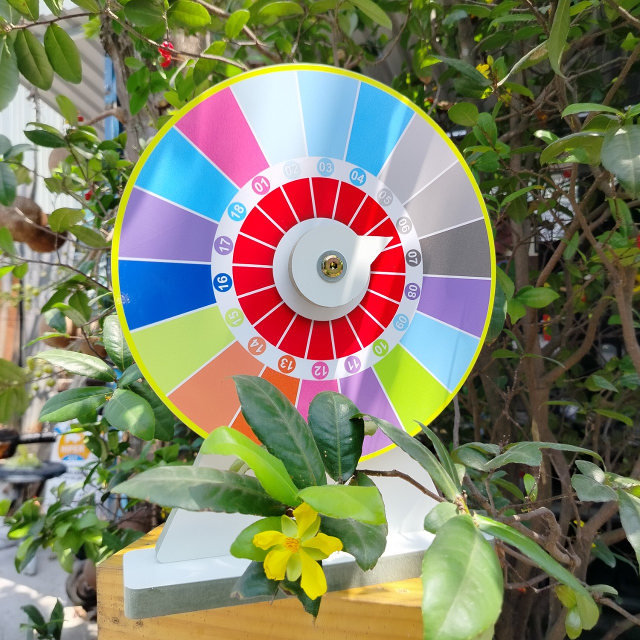 Vòng Quay May Mắn ( Vòng trong số 18 ô - Kt: 25cm  x 35cm)