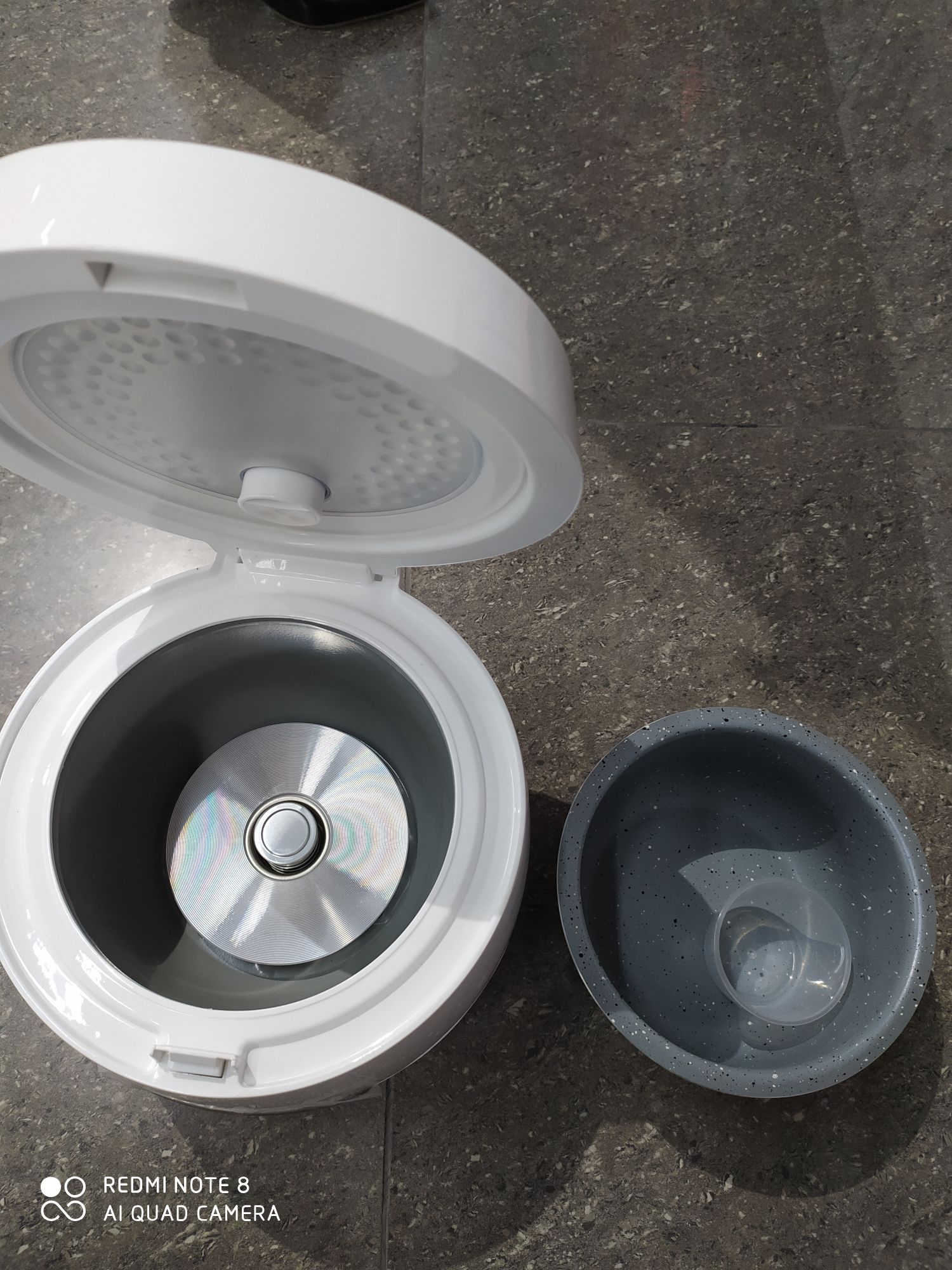 Nồi Cơm Điện Mini Dung Tích 0,8 Lít Lock&Lock EJR326WHT