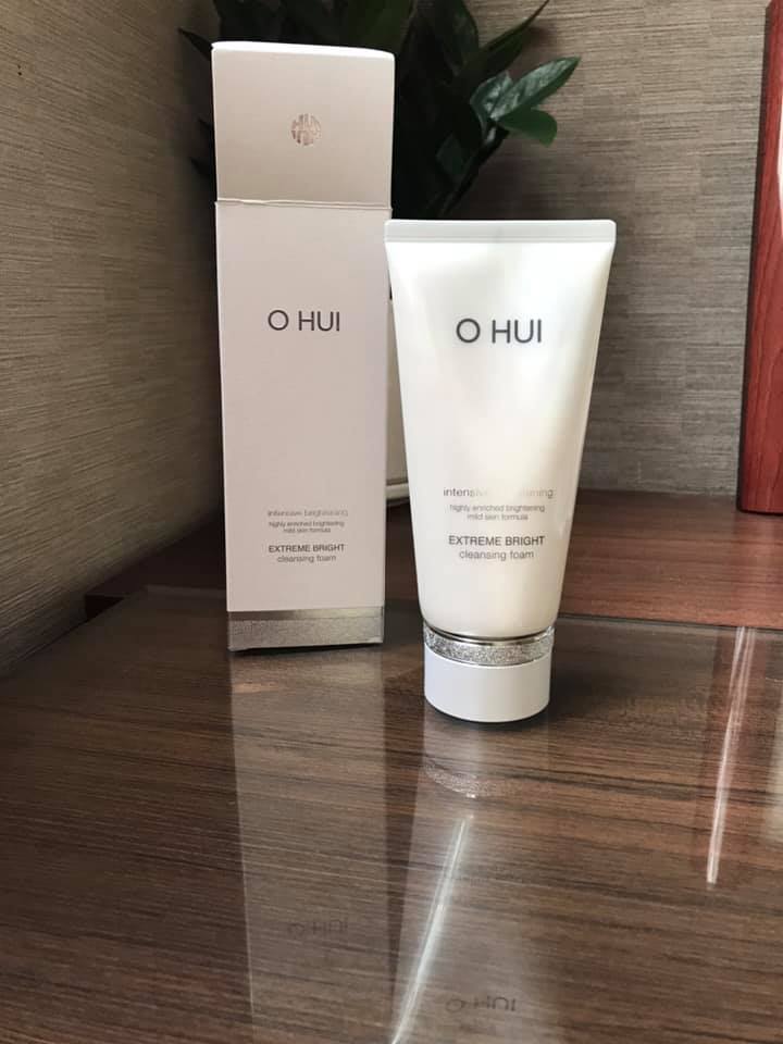 sữa rửa mặt ohui extream white