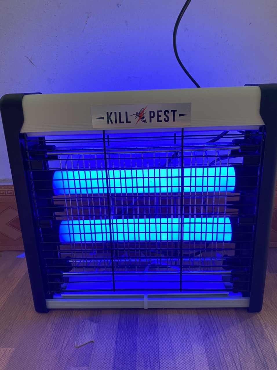 Đèn bắt muỗi Kill Pest