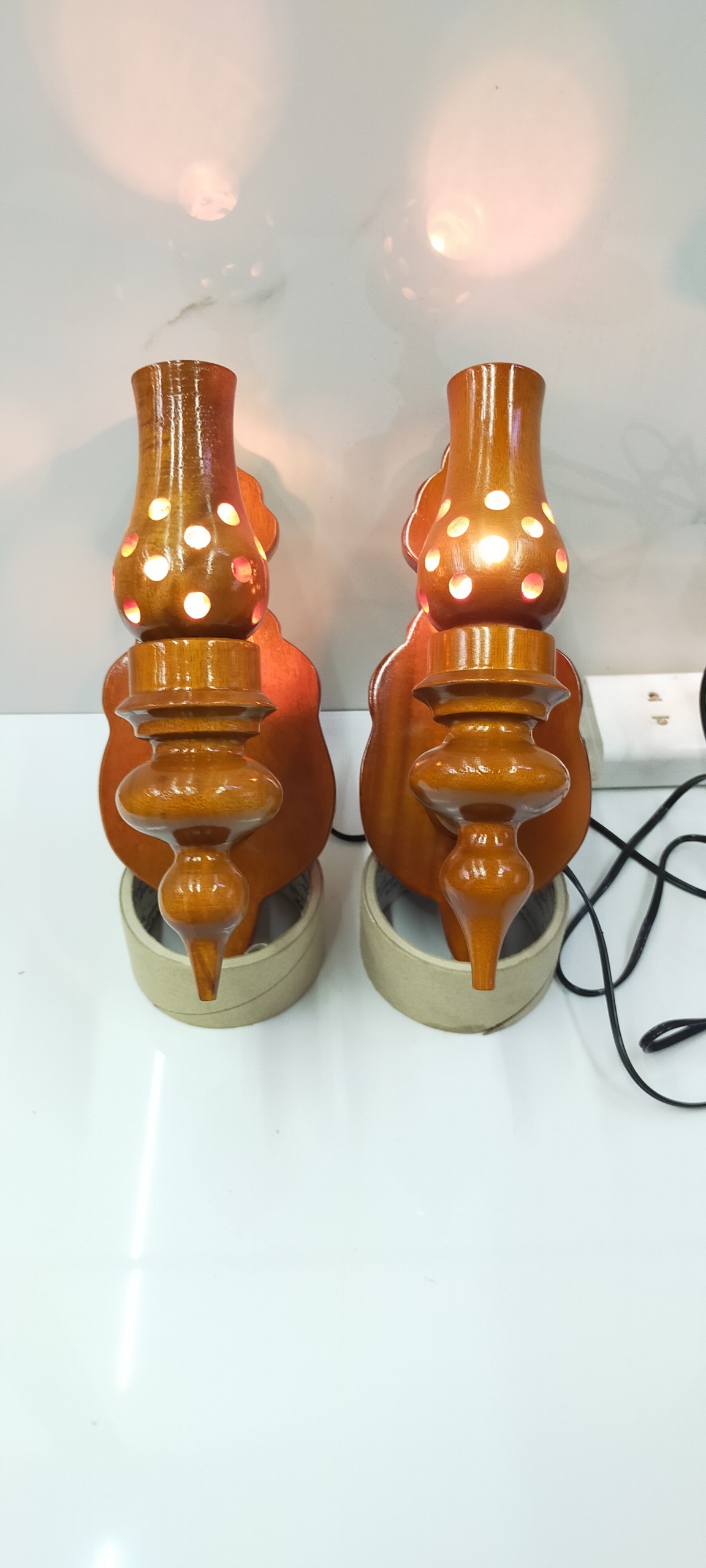 Đèn gỗ tràm ốp tường 22cm ( kèm bóng đèn)