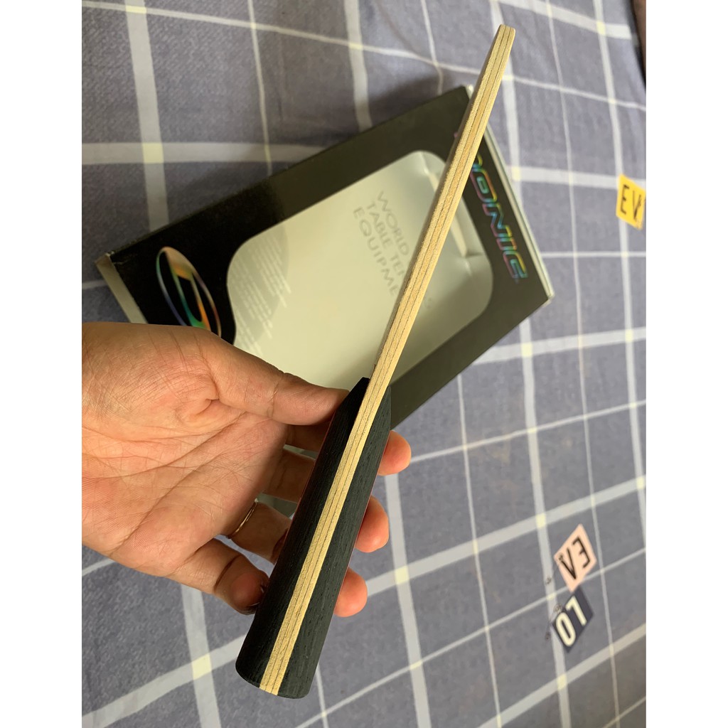 Cốt vợt bóng bàn Donic Waldner Ultra Senso Carbon