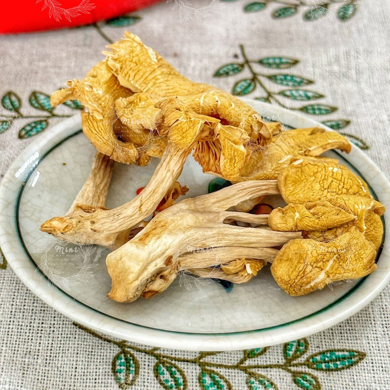 Nấm Mỡ Gà Sấy Khô (Nấm Sò Vàng - Nấm Bào Ngư Vàng - Tamogitake) - Túi 100gr