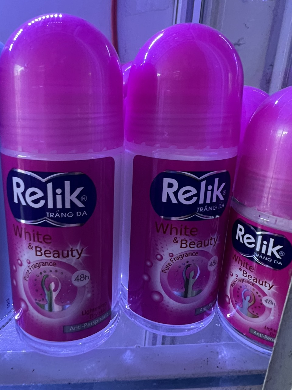 Lăn Khử Mùi Relik Trắng Da 50ml