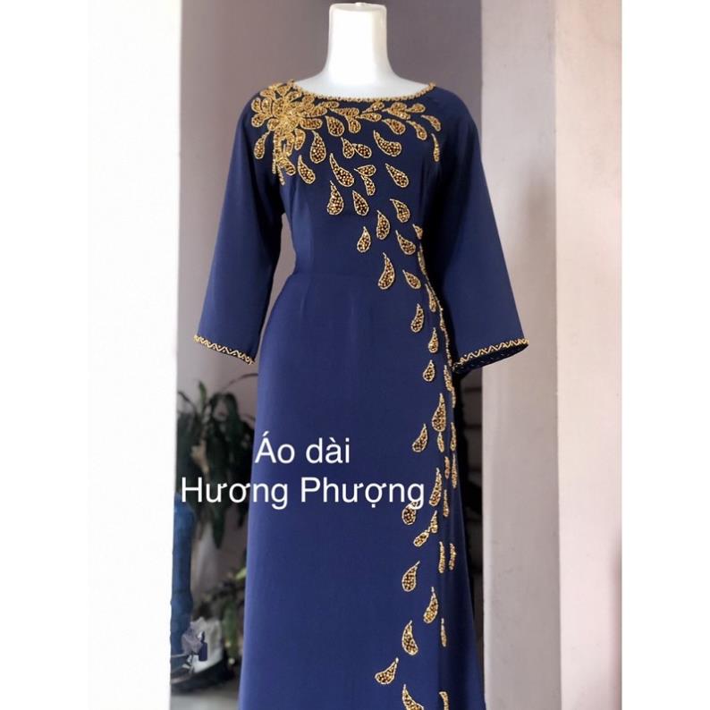Áo dài trung niên thiết kế