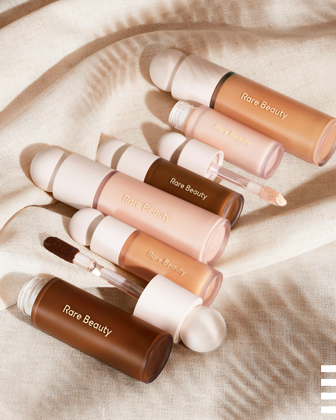 Kem che khuyết điểm rare beauty liquid touch birhgtening concealer fullsize 7.5ml
