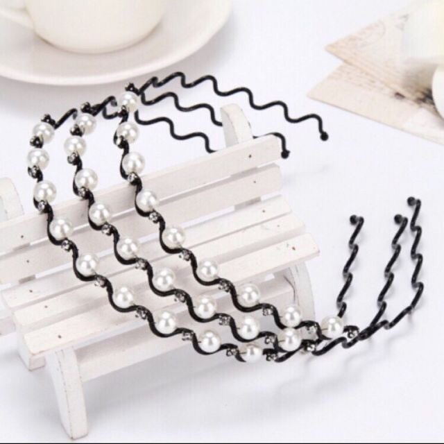 Bờm tóc tiểu thư xinh xắn