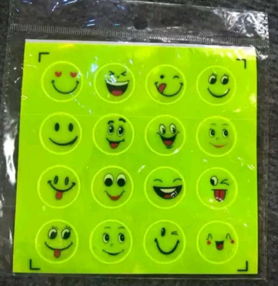 Tem dán phản quang mặt cười 16 icon