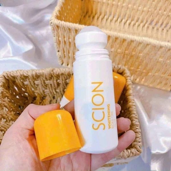 Lăn khử mùi Scion Nuskin