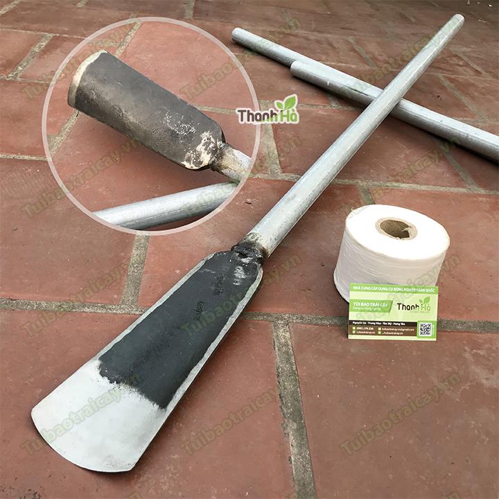 Thục chuối đánh bầu cây loại lưỡi cong