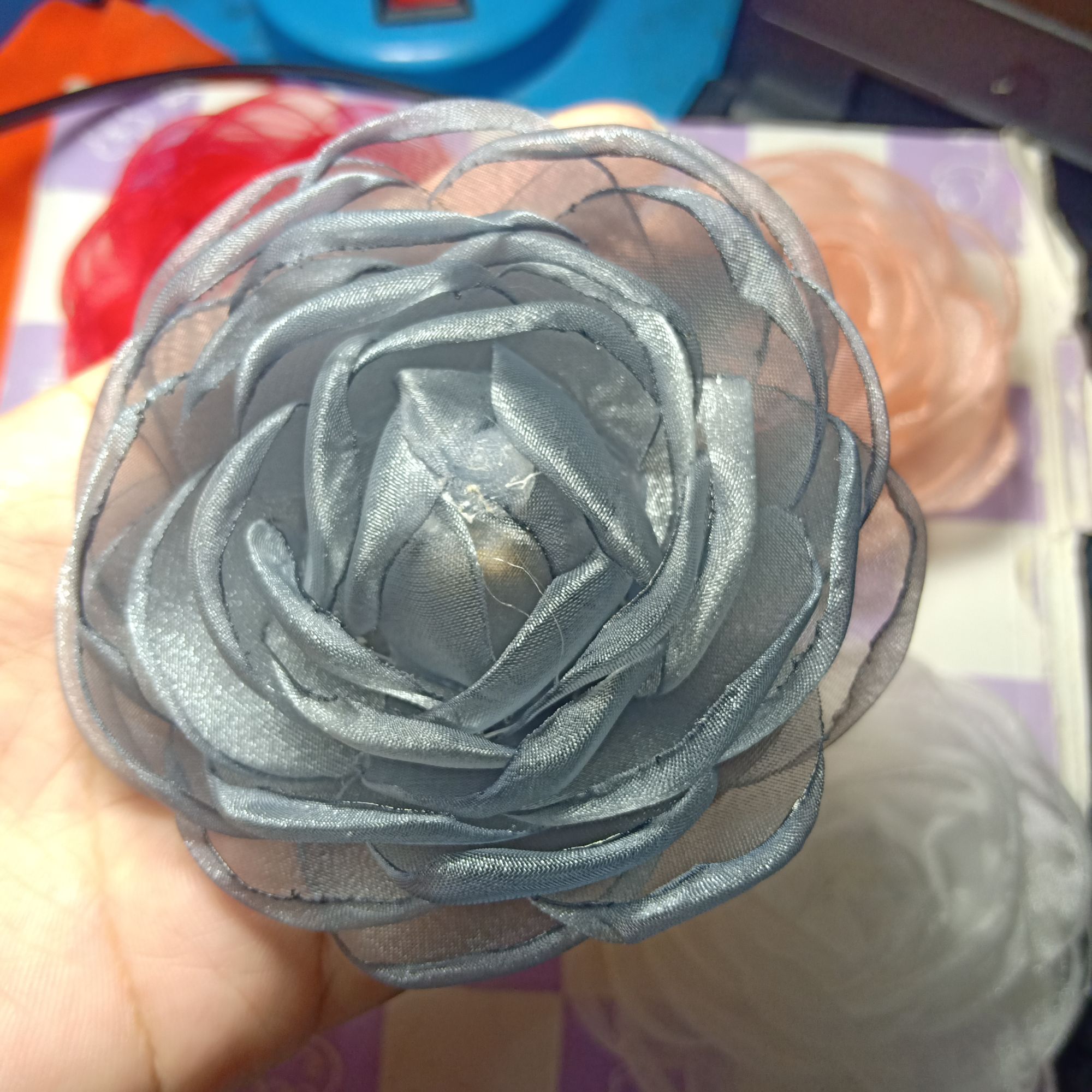 [HCM]Tag hoa cài áo