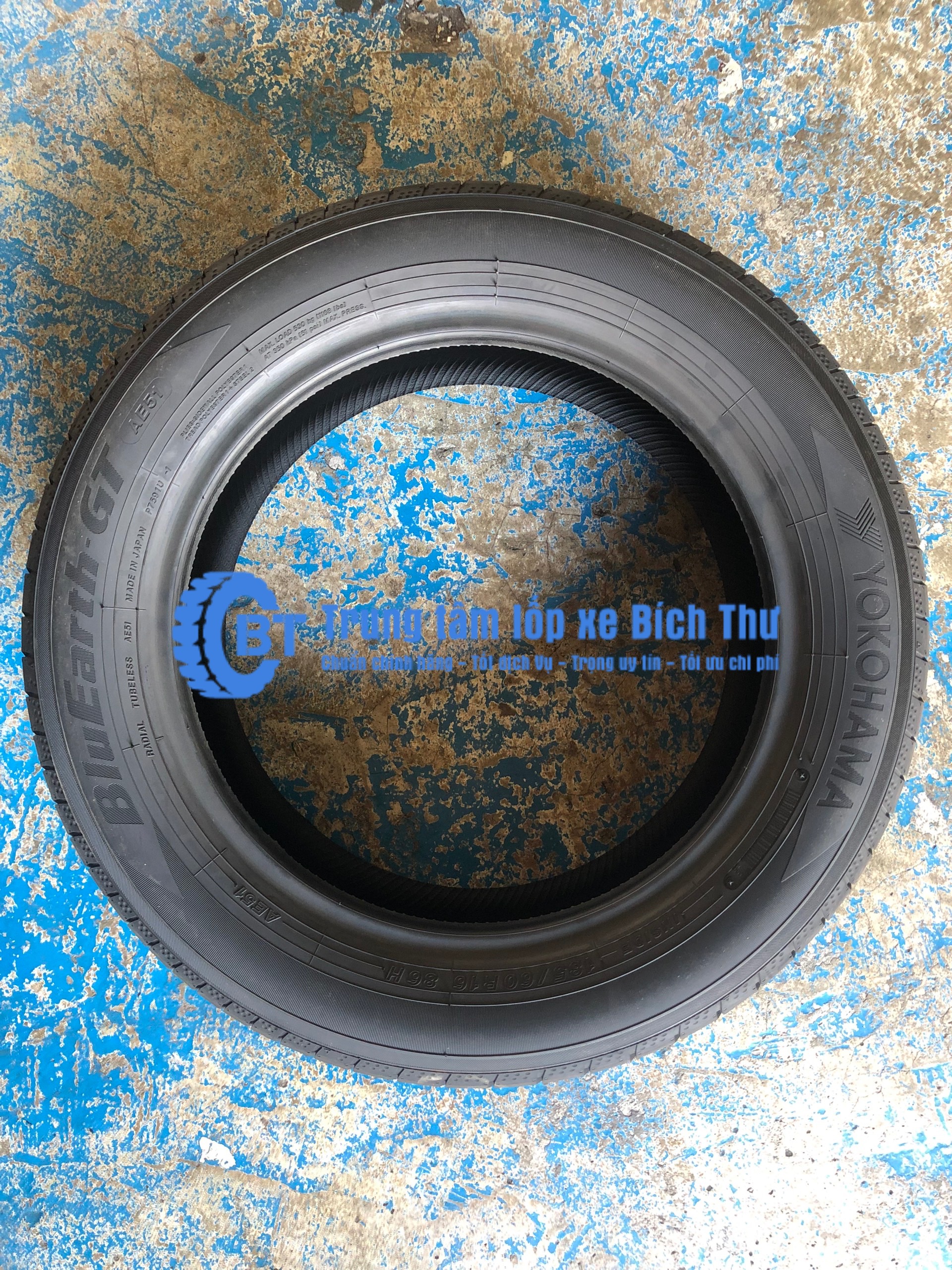 Lốp Yokohama 185/60R16 AE51