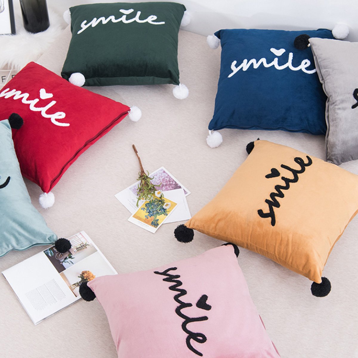 Gối Sofa Trang Trí SMILE (45x45cm)