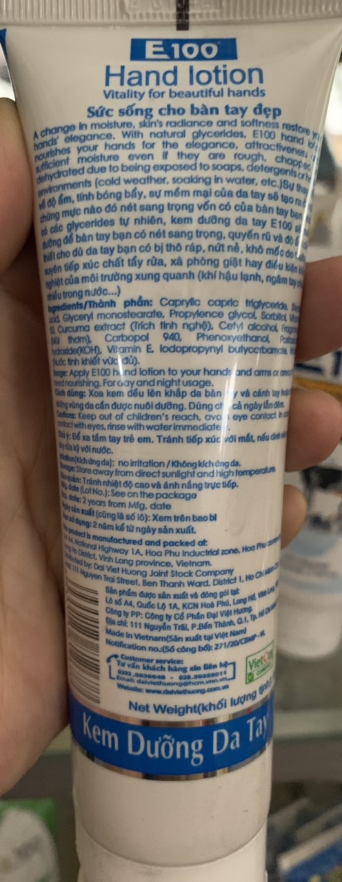 Kem dưỡng da tay E100