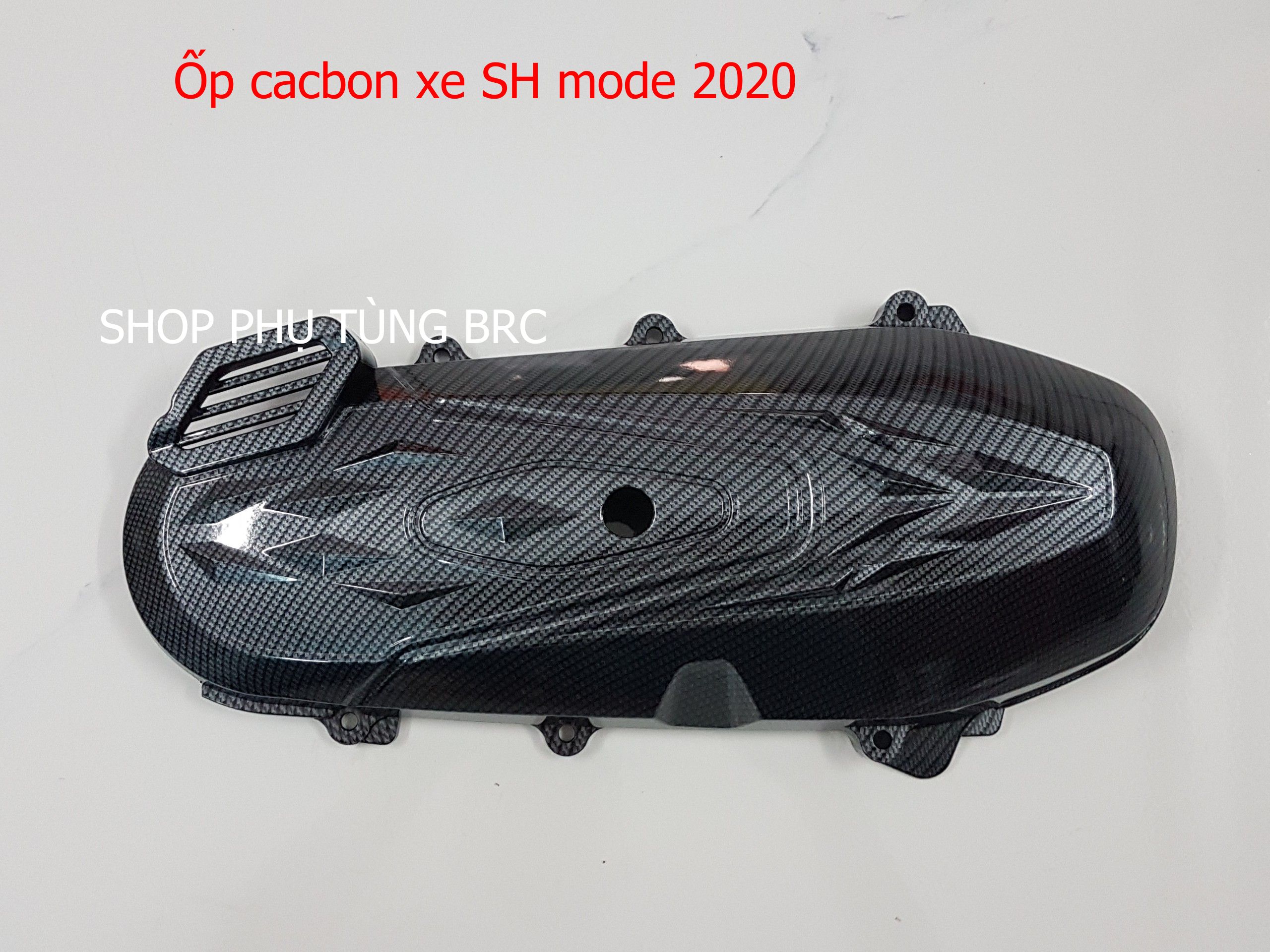 Ốp lốc máy phủ cacbon xe sh mode 2020- 2023 trở lên.