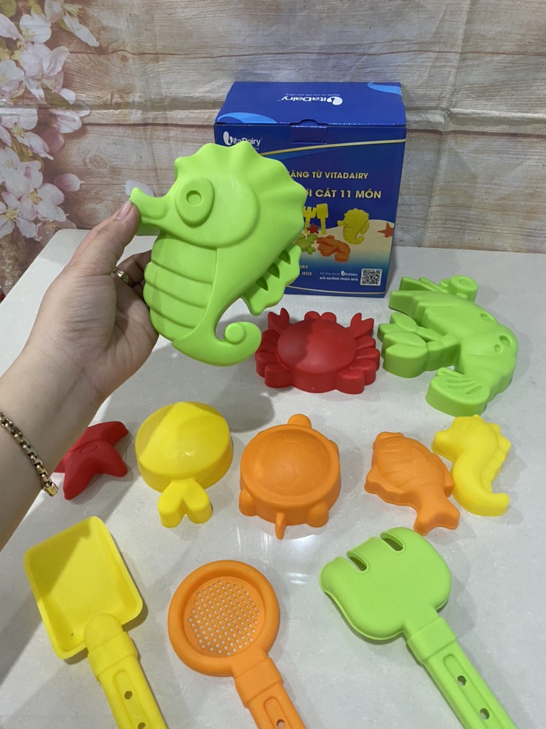 Bộ đồ chơi cát cho bé 11 món hkm Vitadairy