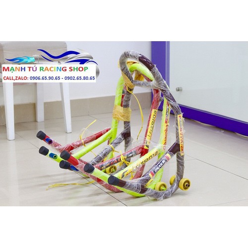 Pen nâng bẫy xe máy