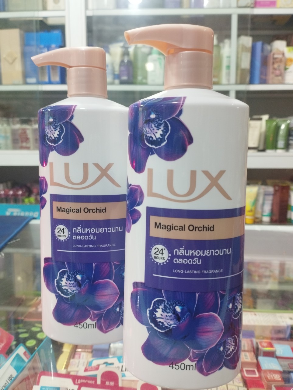 Sữa tắm lux Thái Lan magical spell màu tím450ml