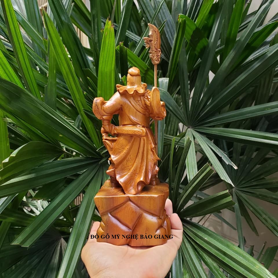 Tượng quan công gỗ bách xanh cao 20cm