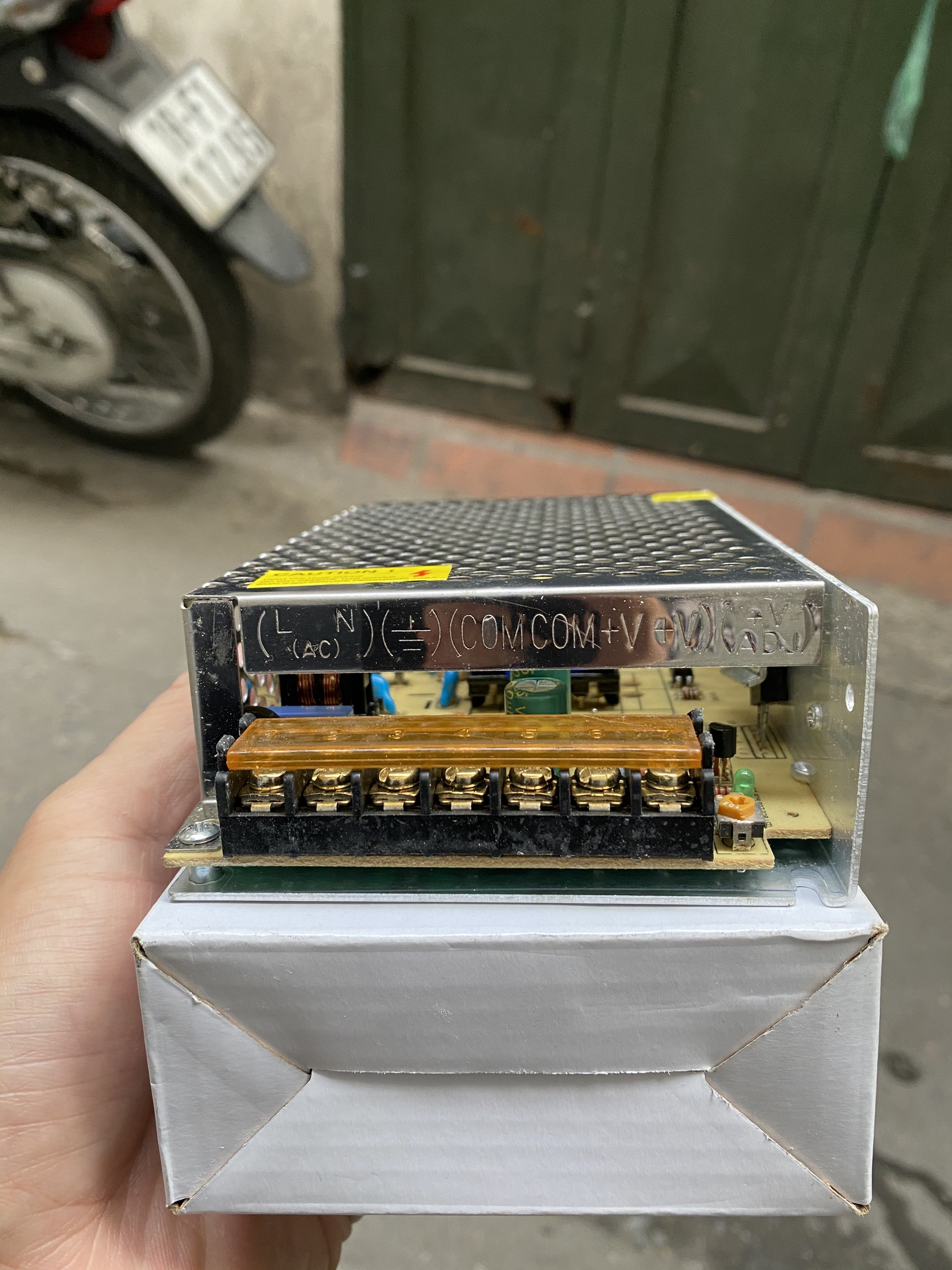 Nguồn tổ ong 24V 3A