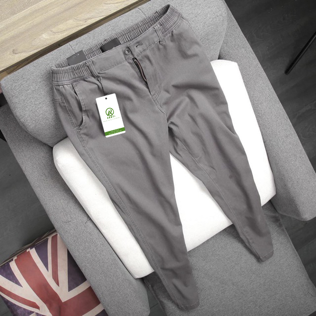 Quần Kaki Nam Co Giãn AROTI Ống Suông Dài Rộng Vải Kaki Đẹp Cao Cấp Mềm Mịn Dáng Âu Đứng Có Lưng Thun ĐỉaThắt Lưng QK045-GS-LZ7
