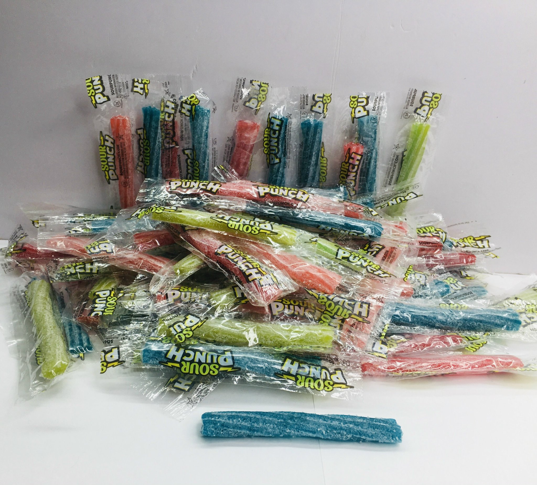 Kẹo dẻo Mỹ Skittles Haribo Swedish Fish Starburst Sour Patch Twizzlers Sour Punch Airheads-Made in USA
