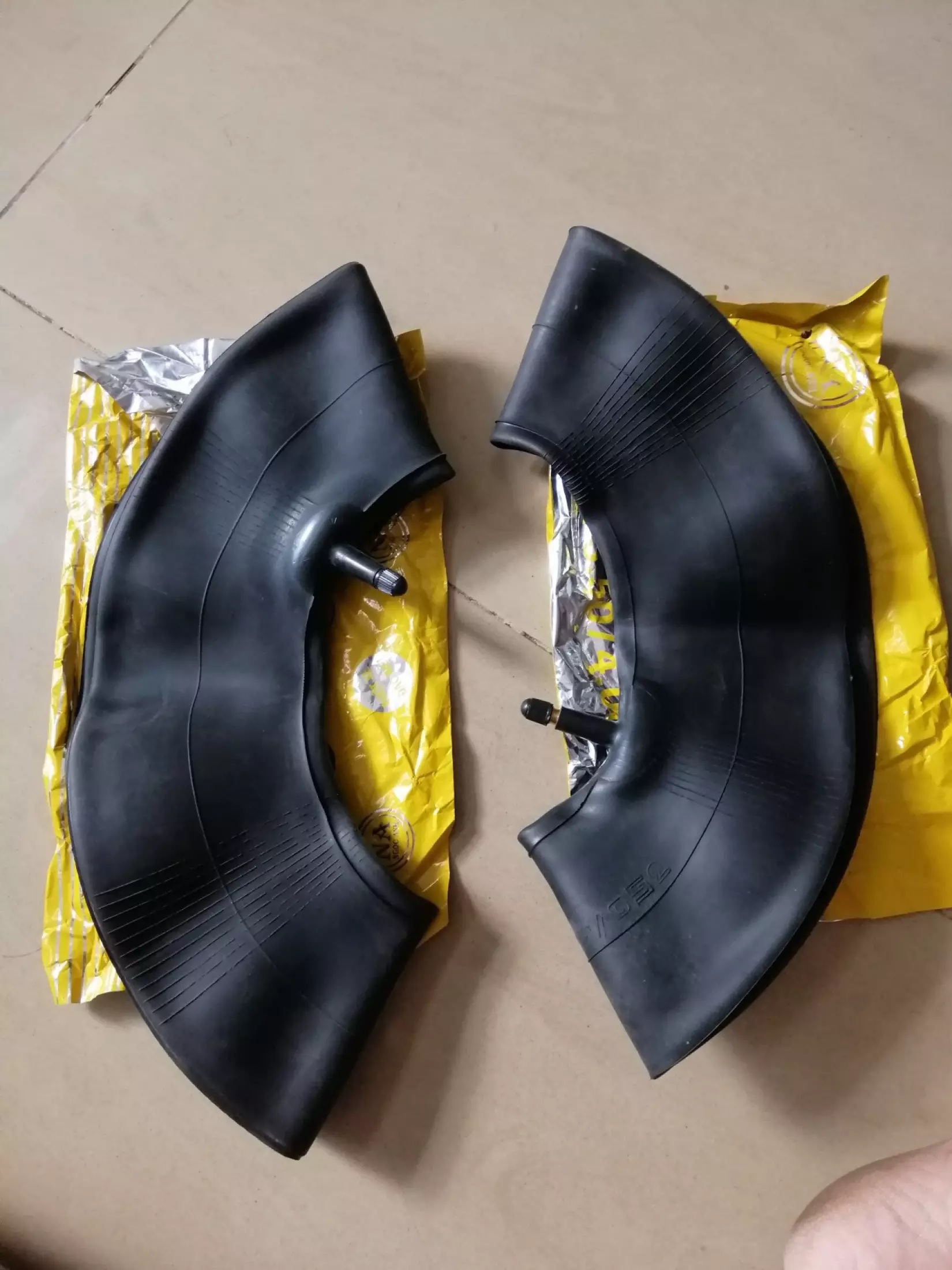 [HCM]Bánh xe bơm hơi 350/400-6 (30 cm ) BX