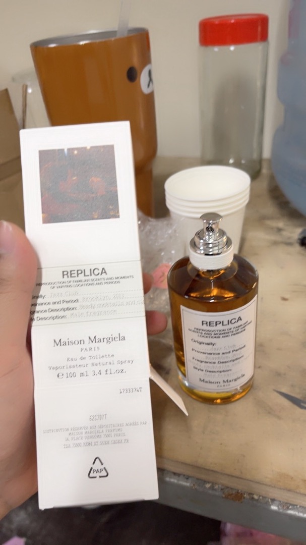 Nước Hoa Nam Maison Margiela Replica Jazz Club EDT 100ml - Hương thơm hấp dẫn, ngọt ngào và thu hút