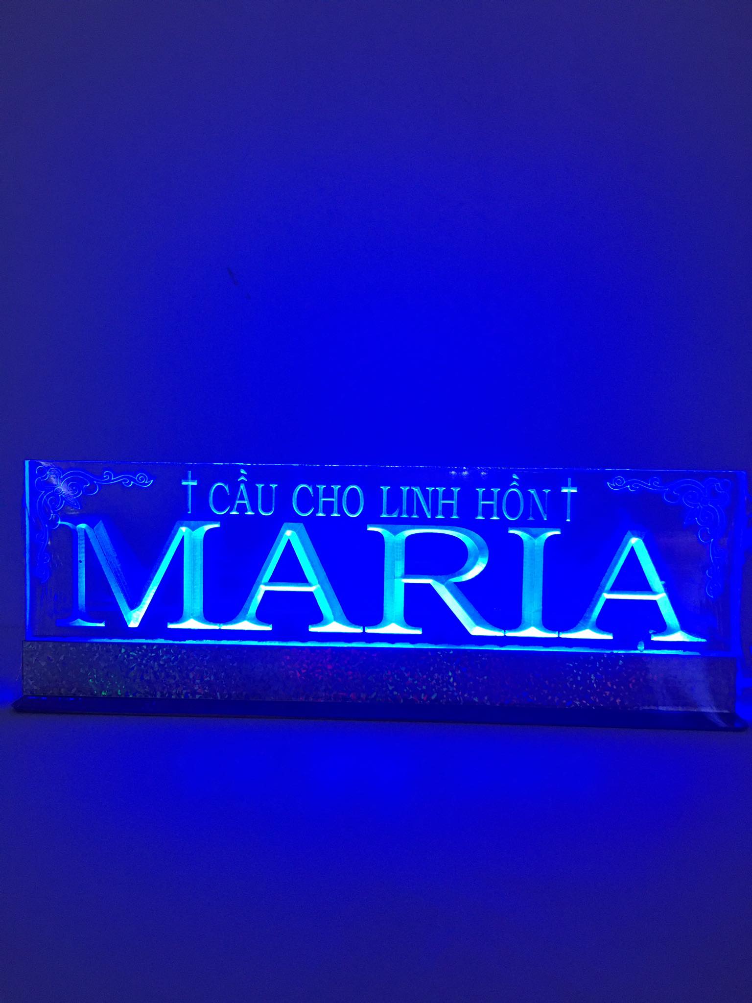 MICA LED 7 MÀU CẦU CHO LINH HỒN ( MARIA 10x30cm)