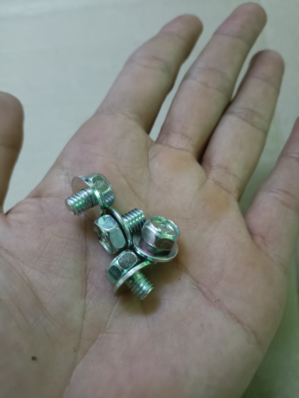 Bộ 4 ốc bọc sên cho xe Honda + Yamaha