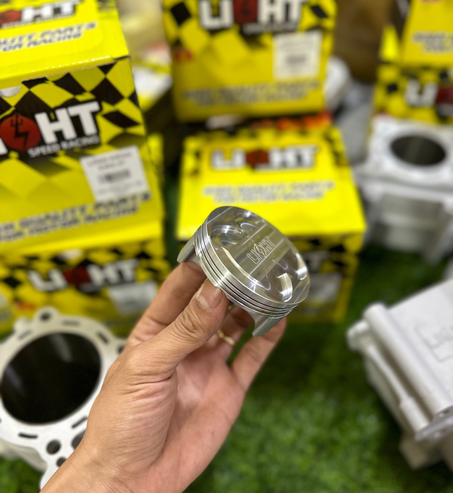 Lòng LIGHT size 62/65/72 thớt 14 chân 31 dành cho xe Ex135/150