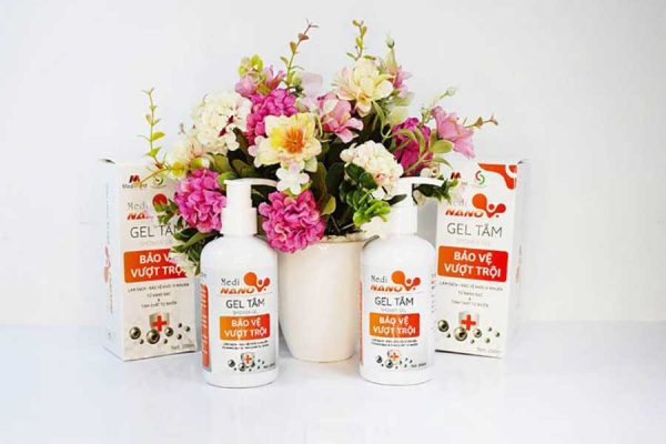 Gel tắm MediNano 200ml