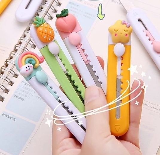 Rọc giấy mini kèm charm dễ thương